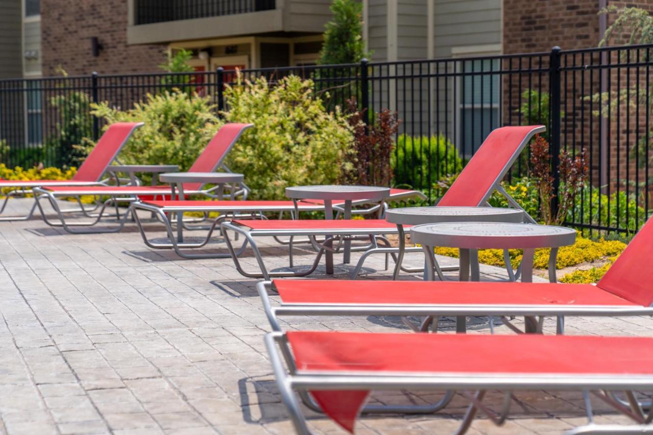 Ou Sooner, Pool & Gym, Bbq, Netflix, 100Mb Internet, Lg Washer & Dryer, Close To Ou! Norman Luaran gambar