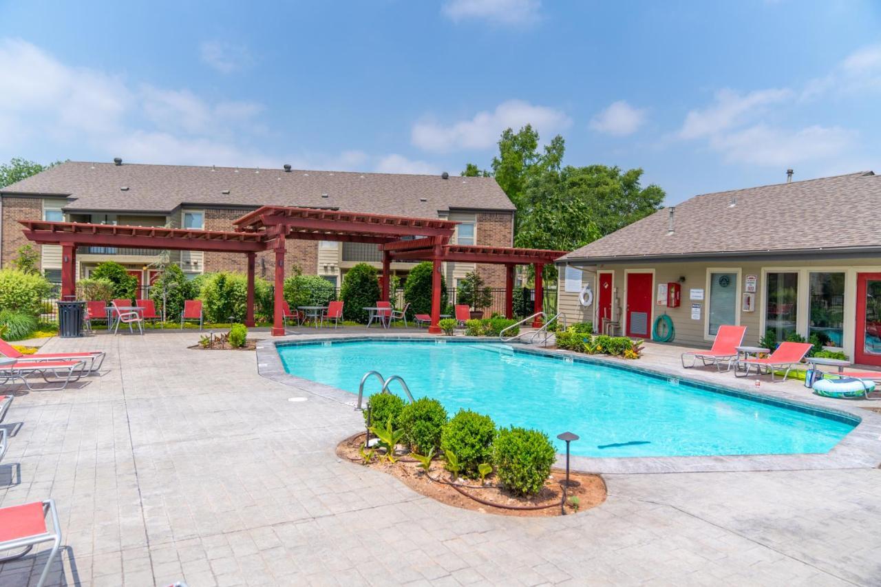 Ou Sooner, Pool & Gym, Bbq, Netflix, 100Mb Internet, Lg Washer & Dryer, Close To Ou! Norman Luaran gambar