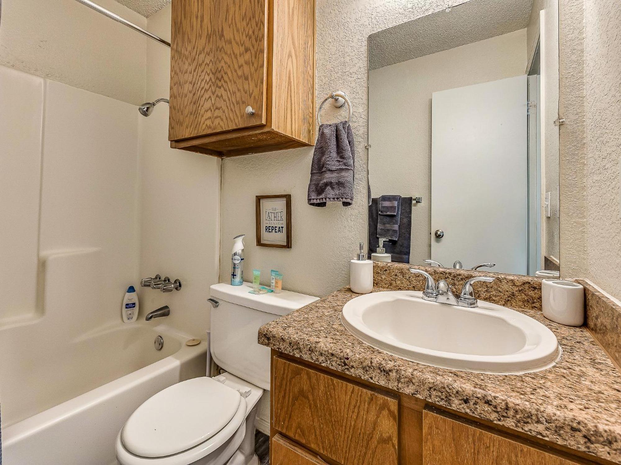 Ou Sooner, Pool & Gym, Bbq, Netflix, 100Mb Internet, Lg Washer & Dryer, Close To Ou! Norman Luaran gambar